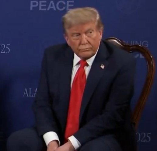Trump &amp; Putin Reaction when  American press asks questions😭