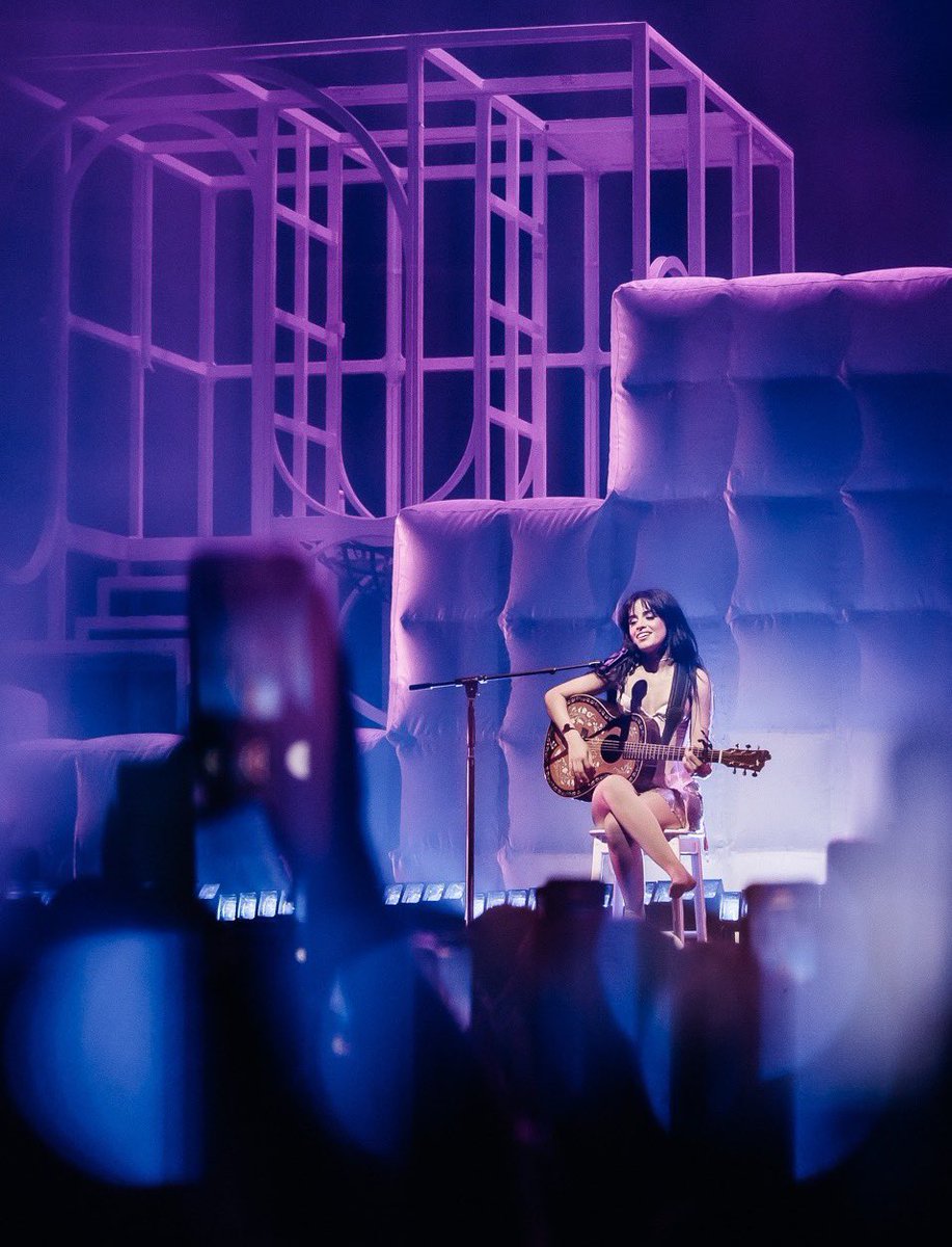 Camila_Cabello's tweet image. kaohsiung!!!!!! what a way to start the asia leg of the yours, c tour!! i love you and thank you i love you and thank you i love you and thank you!!!!!!!! forever 💓