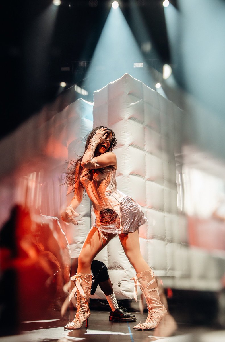 Camila_Cabello's tweet image. kaohsiung!!!!!! what a way to start the asia leg of the yours, c tour!! i love you and thank you i love you and thank you i love you and thank you!!!!!!!! forever 💓