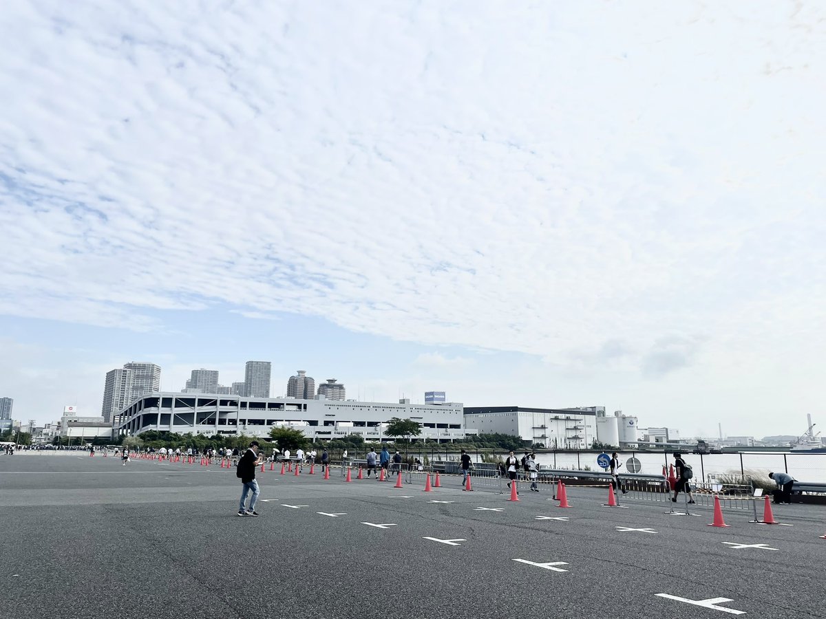 東駐車場。28℃