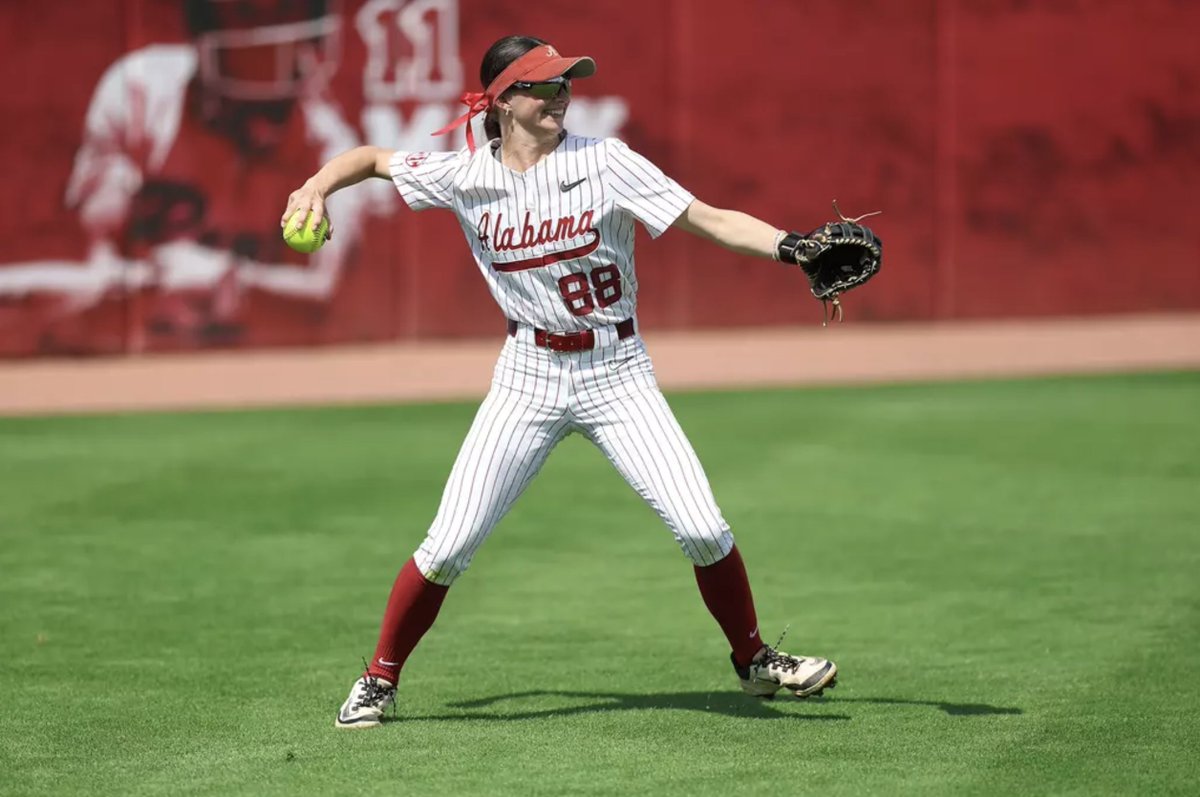 D1Softball (@d1softball) on Twitter photo “I’m not upset that I’ve gone through the difficult things, because that’s made me a better athlete in the end.”
From pinch-hit heroics to the everyday lineup, Lauren Johnson is forging her own path at Alabama.
🔗 d1sb.co/4mioORI
📸 <a href="/UA_Athletics/">Alabama Athletics</a> x <a href="/AlabamaSB/">Alabama Softball</a> “I’m not upset that I’ve gone through the difficult things, because that’s made me a better athlete in the end.”
From pinch-hit heroics to the everyday lineup, Lauren Johnson is forging her own path at Alabama.
🔗 d1sb.co/4mioORI
📸 <a href="/UA_Athletics/">Alabama Athletics</a> x <a href="/AlabamaSB/">Alabama Softball</a>