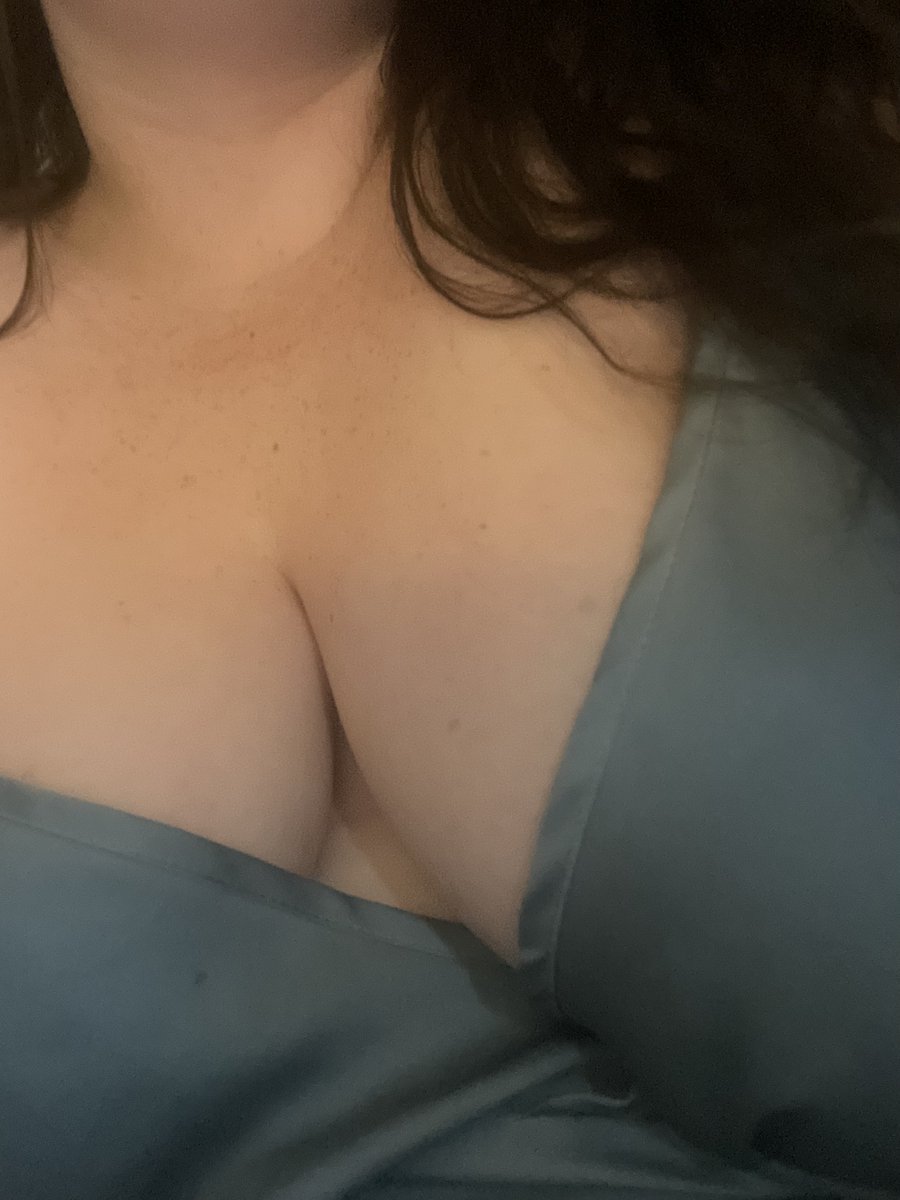 sugarspises's tweet photo. Come see my tits LIVE

Links in BIO https://t.co/8B0HKiEgfj