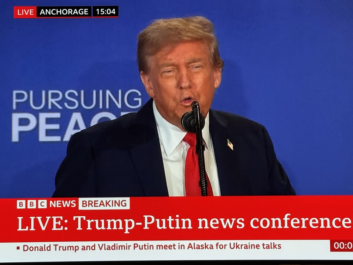 Trump blaming the “Russia hoax” for the crisis in Ukraine - he’s waffling like crazy #Alaska #AlaskaSummit #AlaskaMeeting