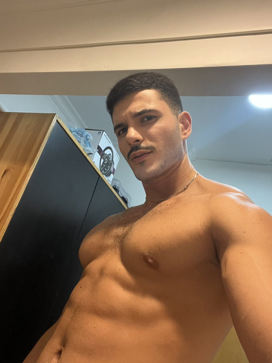 Descuentito por el only del 15% de descuento 🔥🍆onlyfans.com/samumoreno