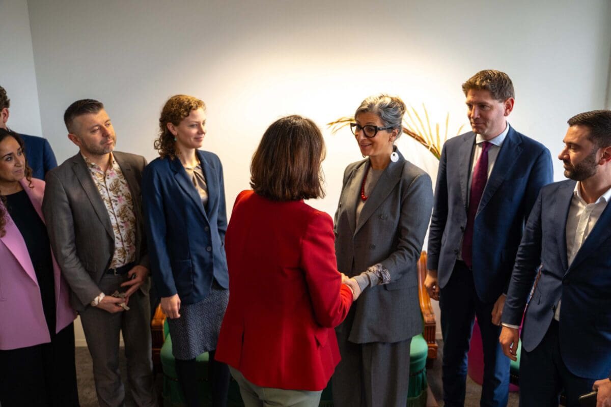 JuulenTrix's tweet photo. @lientje1967 De heldin van @gl_pvda en #D66 🤡 https://t.co/w61E9DY4f2