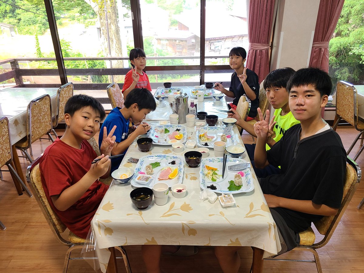 MarineBlueTS's tweet photo. 朝御飯、いただいてます☺️
朝からみんな元気が沸いてきたみたい✨ https://t.co/kIjPZkiooT