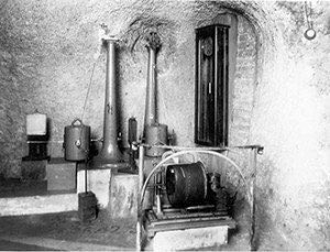 El 16 de agosto de 1906 se produjo un #terremoto magnitud 8.2 Mw frente a la costa de Valparaíso. Este sismo motivó la creación del Servicio Sismológico, cuyo heredero de funciones es el actual Centro Sismológico Nacional.