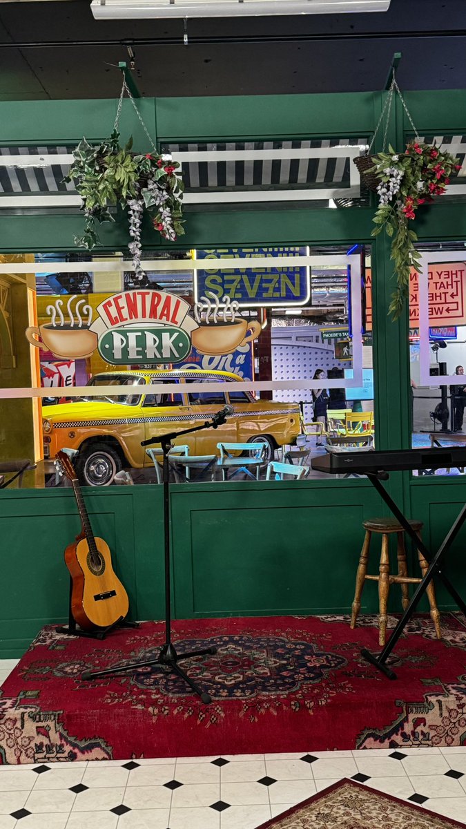 “the one where dana lives the dream” 🎬