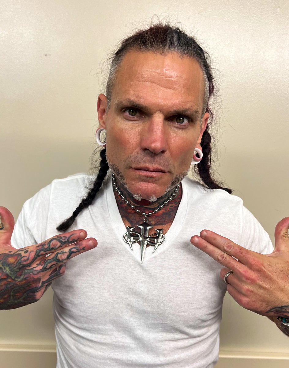 MATTHARDYBRAND's tweet photo. NEW HARDYS ♾️ PENDANT AVAILABLE TONIGHT IN BALTIMORE! https://t.co/RiSc2EDppd