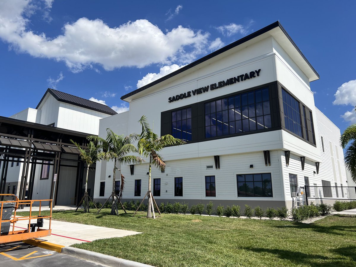 Dwan Moore-Ross tweet media