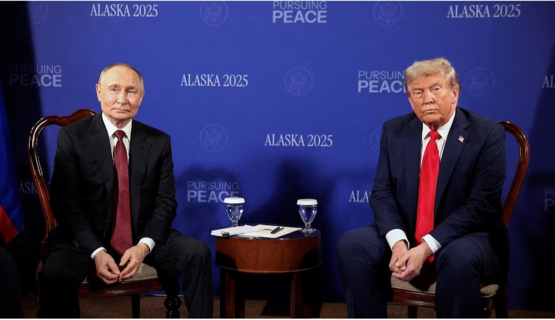 The #Trump - #Putin meeting ended after more than two hours. The issues decided in the meeting will be discussed at the next meeting. I think this meeting was fruitless and no decision has been made on a ceasefire.
#AlaskaSummit #Trump #Putin