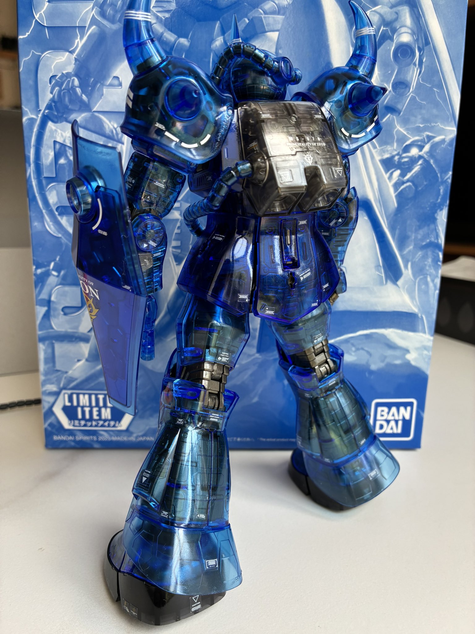 機動戦士ガンダムMS-09DOM冷蔵庫冷凍庫 機動戦士ガンダムMS-09DOM冷蔵庫冷凍庫 機動戦士ガンダムMS