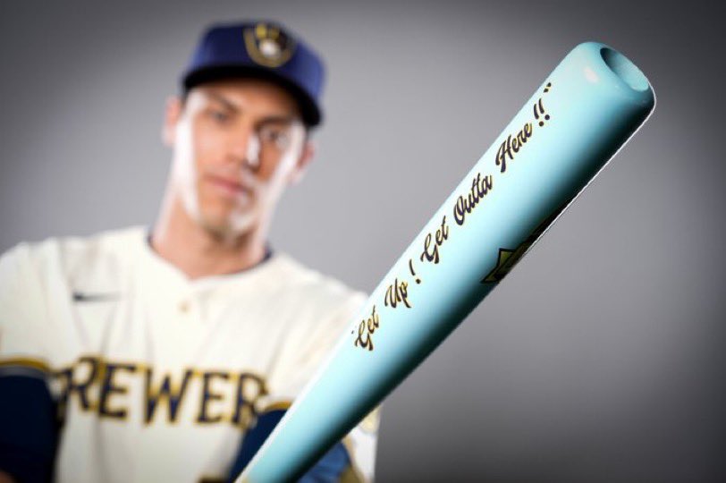 This Bob Uecker bat is so sick

#ThisIsMyCrew🍺
#PlayersWeekend 
#MLB⚾️