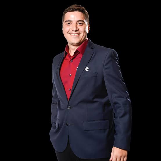 Teleplay_Of's tweet image. 🚨 | EITAAAA!

Antes de contratar Jorge Iggor como principal narrador da #GETV, a Globo tentou tirar Luís Felipe Freitas da #CazéTV.

As investidas aconteceram após a Copa do Mundo de Clubes. Na ocasião, Luís Felipe recusou e optou por seguir no projeto de Casemiro Miguel, onde