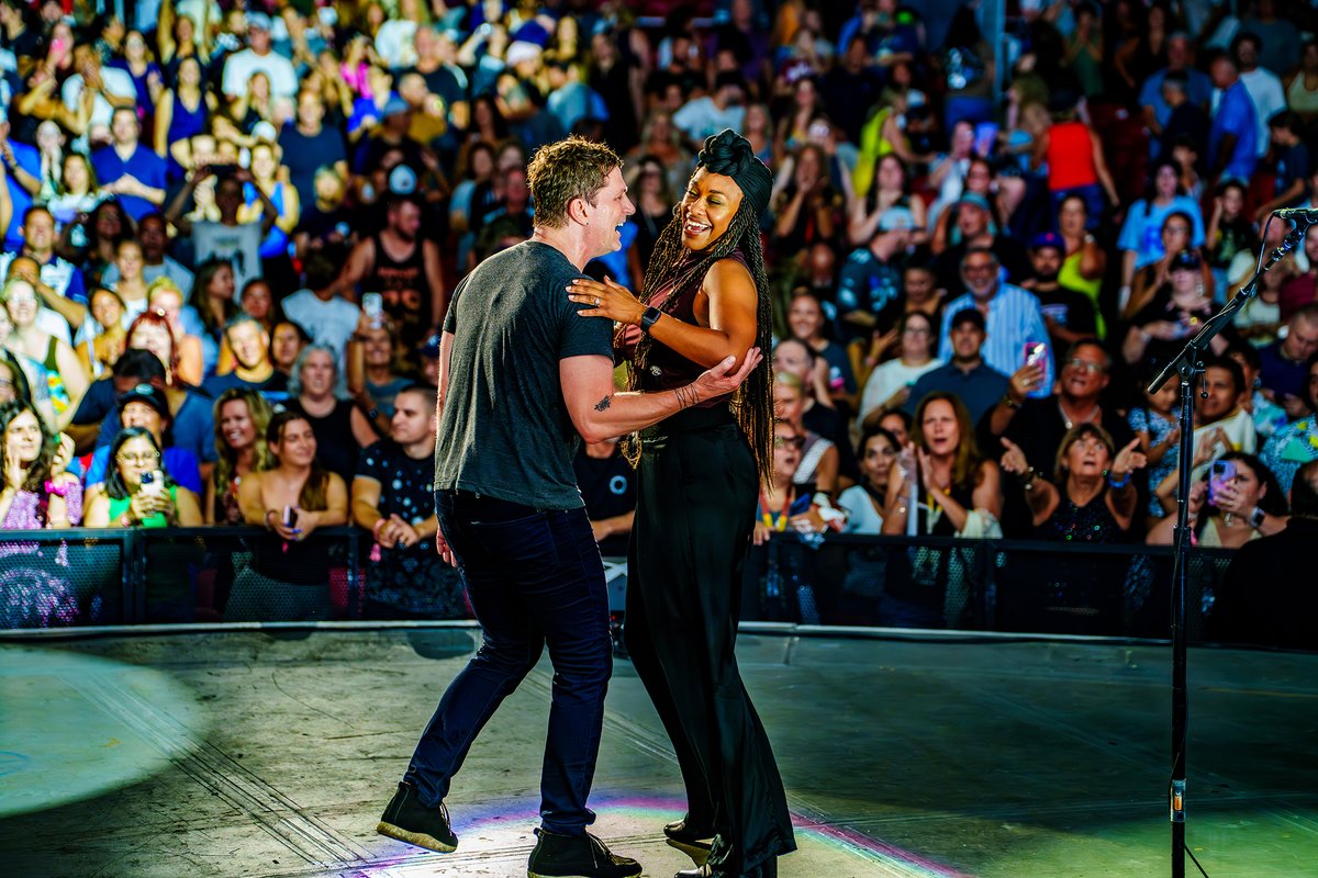 Rob Thomas tweet media