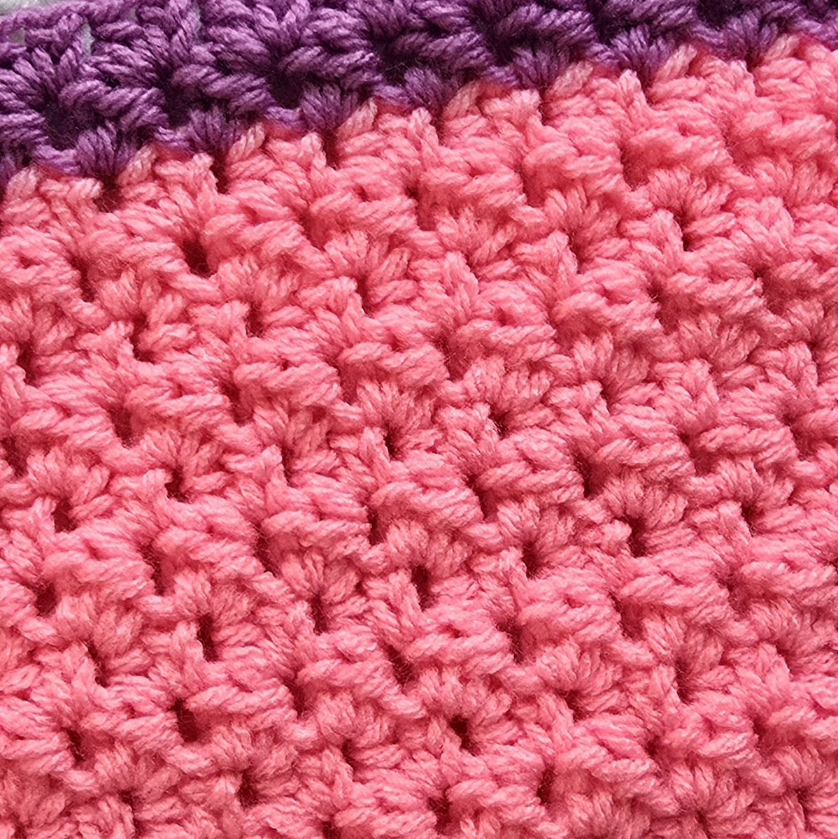 Crochetmelovely's tweet photo. Full step by step photo tutorial on the crochet Southern Lights Stitch is up on my blog! Link in my profile! 💖👋✨️ #yarn #art #crocheterofinstagram #crochet #crocheting #crocheted #youtubers #youtube #phototutorial #photography #crochettutorial #crochettutorials #diy #howto https://t.co/DIOpCFn1CZ