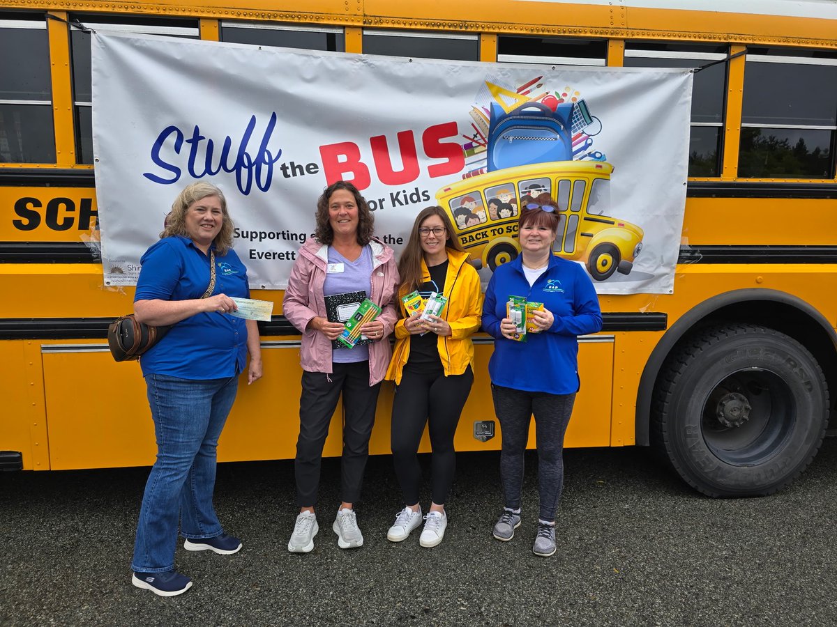 A huge thank you to the Everett Association of Paraeducators President Jill Jackson &amp; board members Kathy Wirtz &amp; Casidhe Jenkins for stopping by with supplies and a donation check for Stuff the Bus!
Learn more: everettsd.org/Page/39321