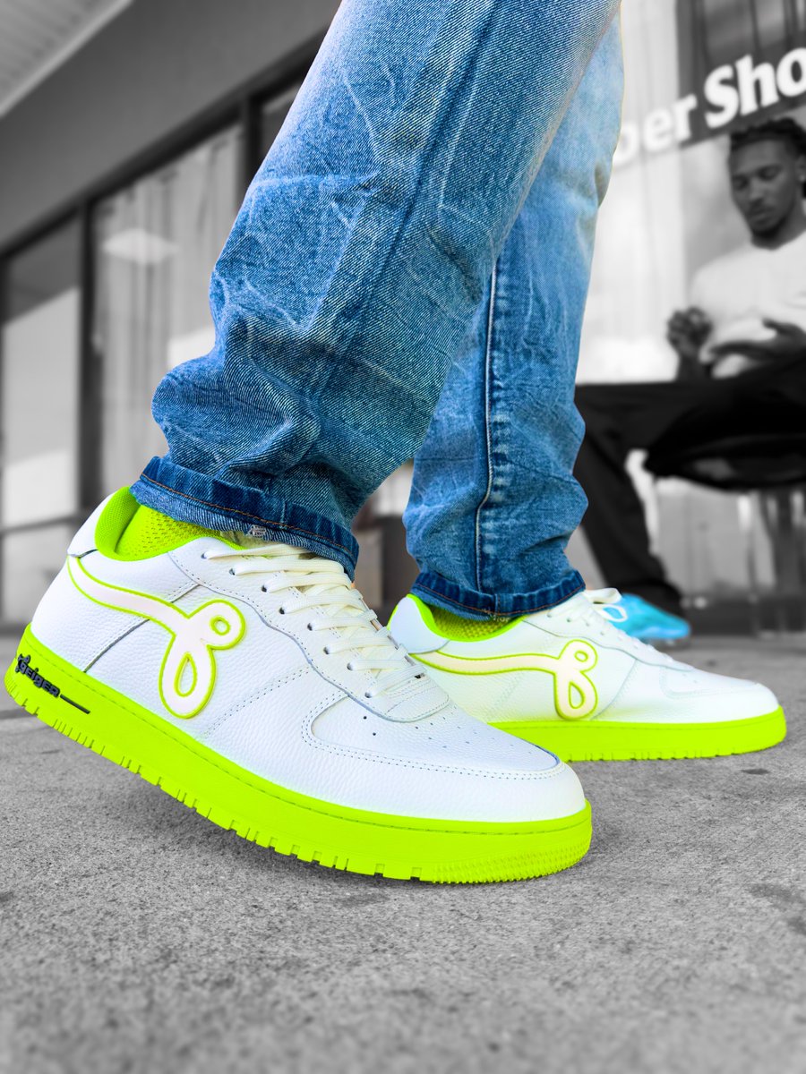 Franky_Babylon's tweet photo. Ayo @JohnGeiger_ I appreciate the gift and positive energy. 🙏🏿 Seemed appropriate to pair them with a collab from @Marvel and @BAITme Electro Sinister Six tee.⚡️#JohnGeiger #KOTD #BlessedFromSoul2Sole #WDYWT #FIREFRIDAYS #Marvel #yoursneakersaredope #BaitMe
#SinisterSix 🔥🫡 https://t.co/vY0iMPEs23