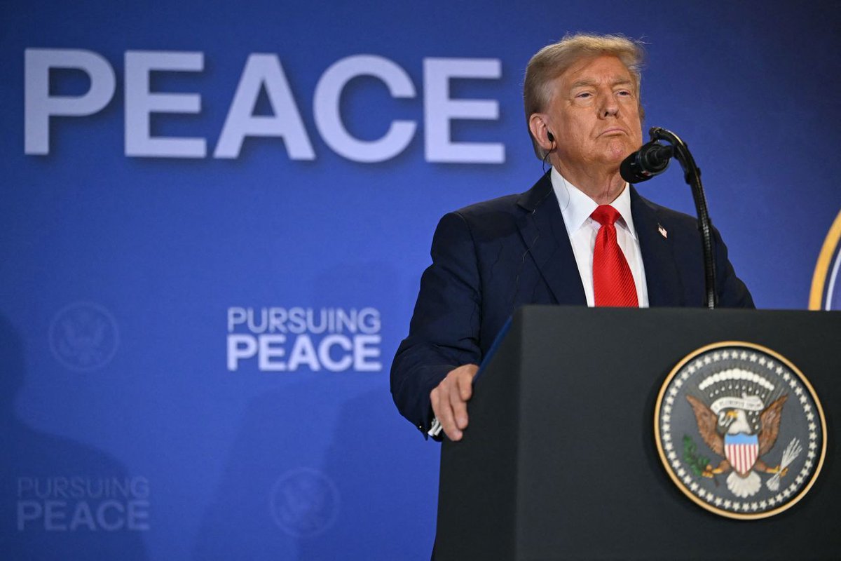 CNNEE's tweet photo. Trump dice que él y Putin hicieron "grandes avances" hacia un acuerdo. 

Los detalles aquí. https://t.co/Tn0CIDkZoa https://t.co/oFIK0GJxYz