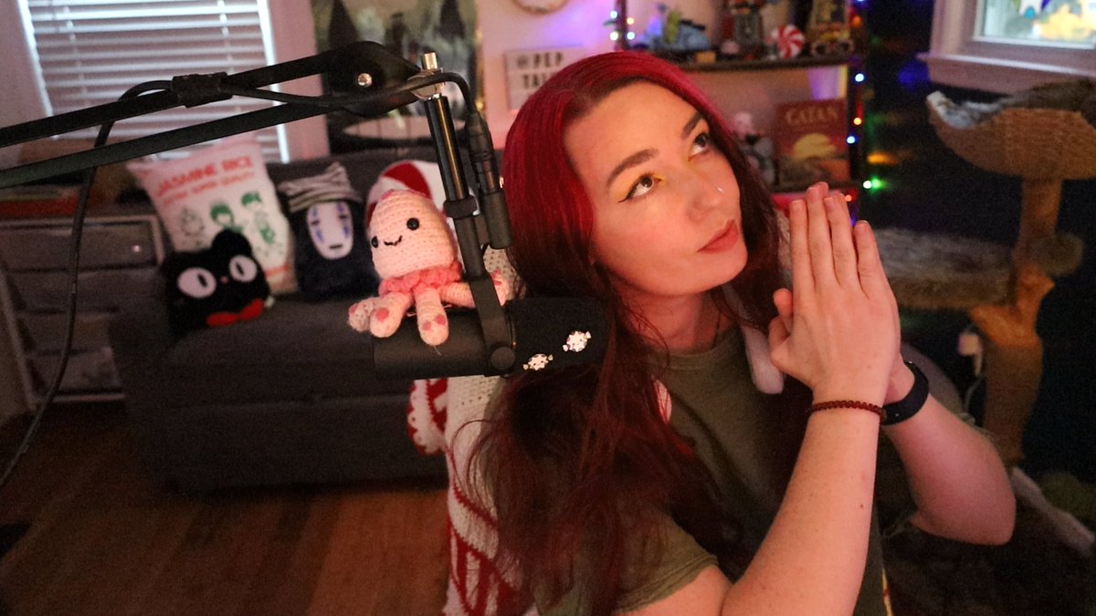 Please thoughts and prayers chat??🥺Why has no one been able to carry my thick mints to the top?? I've played Peak so much &amp; never made it yet still... 

Tonight will be my first night seeing the new Mesa map update &amp; new game add-ins! 🙏