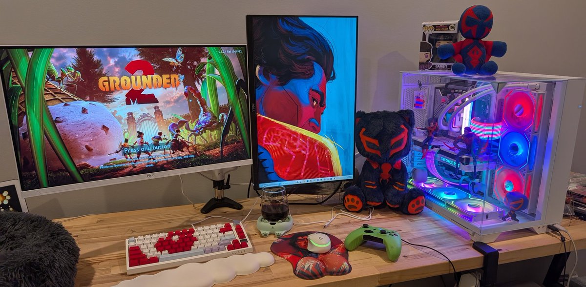 limeebunnee's tweet image. My hubby got me a new monitor for my PC set up 😁😁😁😁 #birthdaymonth #pcbuild #miguelohara