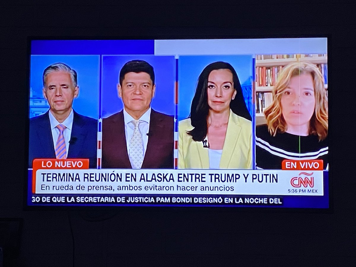 <a href="/sandraborda/">Sandra Borda 🪷🪷</a> <a href="/CNNEE/">CNN en Español</a> Reportando sintonía. Muy bueno e interesante el análisis. De acuerdo, Putin salió muy bien librado y de regreso a la escena internacional. Trump... con las manos vacías.