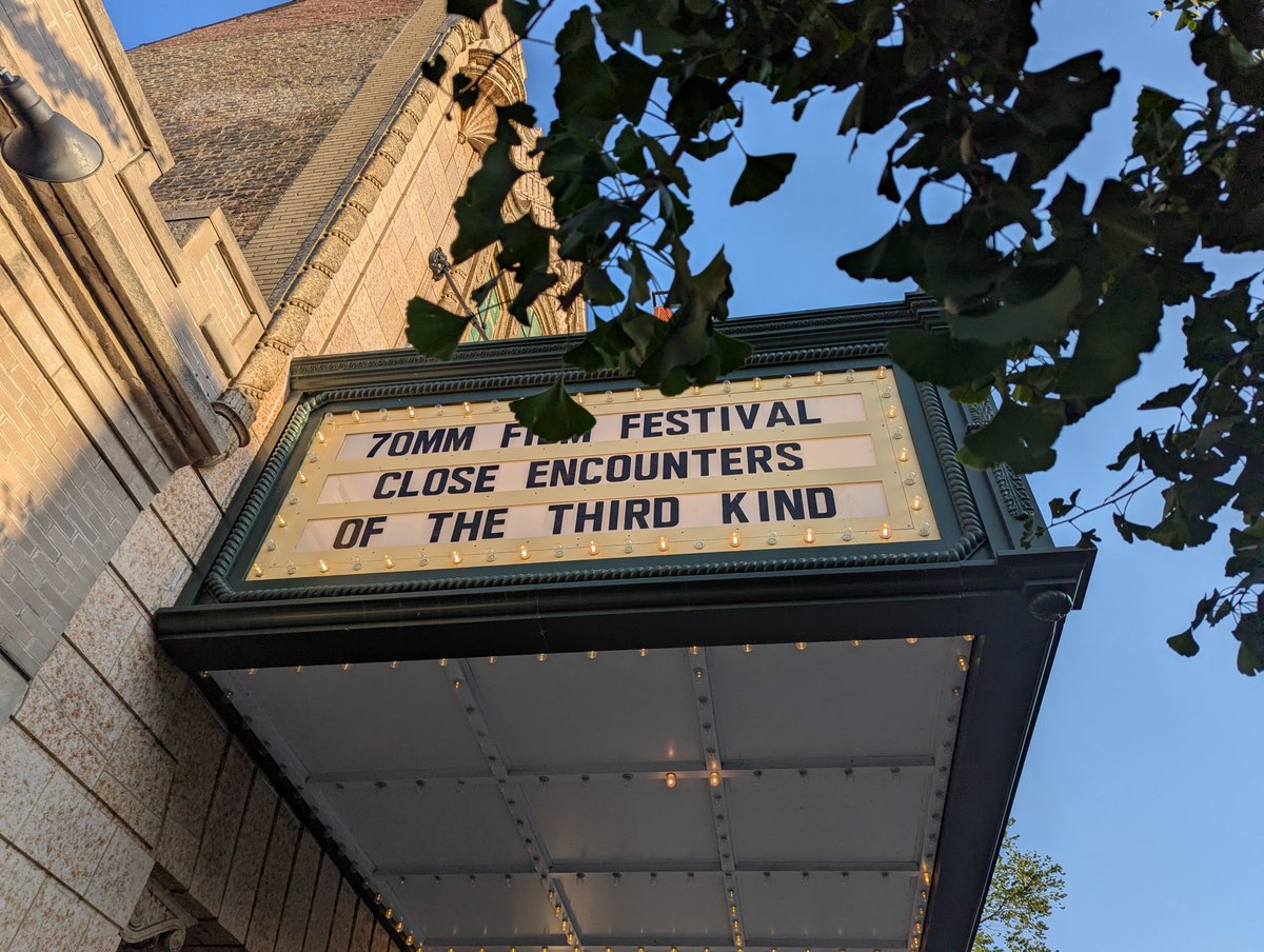 Haven't seen this on the big screen since the 1980 Special Edition, the one where the Dreyfuss character goes inside the ship.
<a href="/musicboxtheatre/">Music Box Theatre</a>