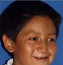 siento que el render de yoru sin mascara se vería así. (sin tirar la mala a Nos por si acaso😂)