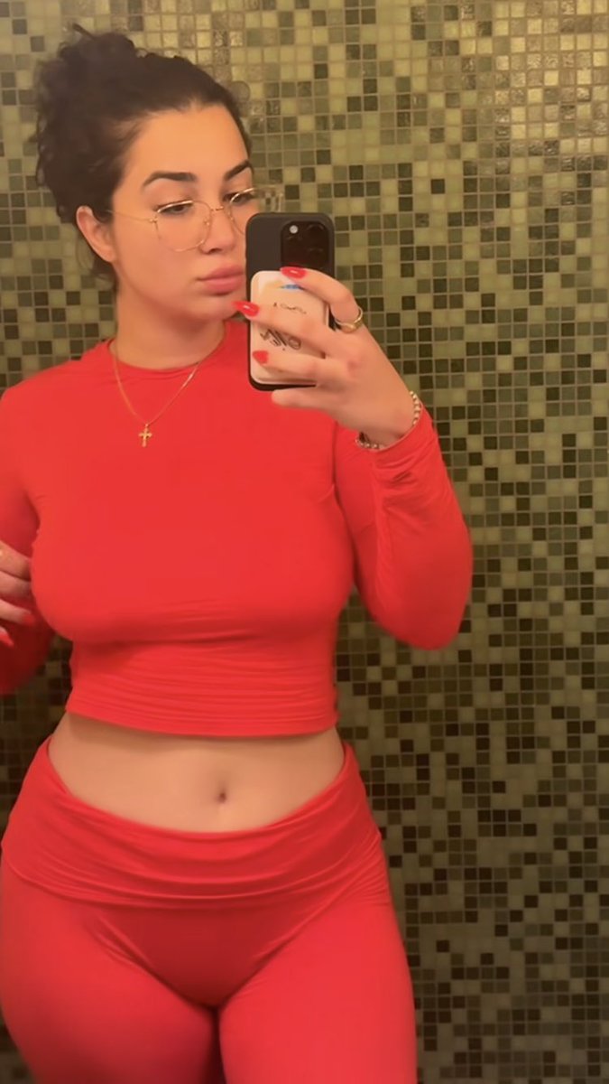 Amy Gullion tweet media