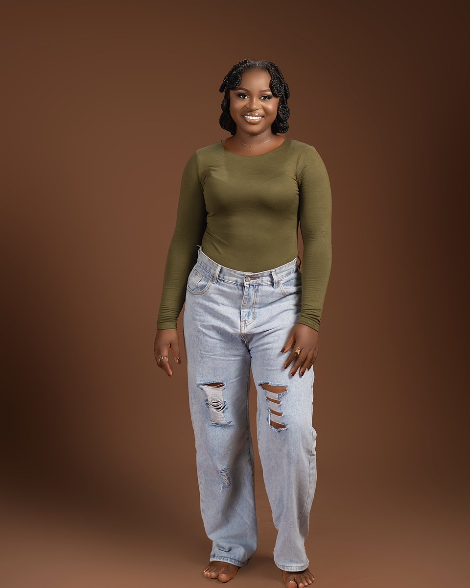 Adaqueen__'s tweet image. 2020 was tough, 2025 is better, and 2028 will be the 😎. We move forward with gratitude, and one day, we’ll tell the story. 
.
.
.
.
.
.
#chapter24 #birthdayqueen #gratefulheart #godisfaithful #growthjourney #lifelessons #graceupongrace #seasonofjoy