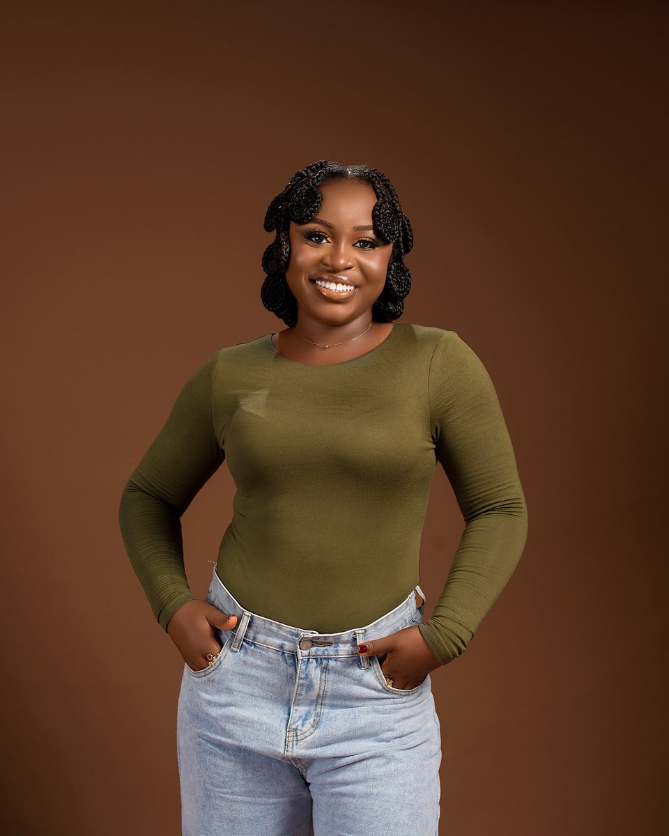 Adaqueen__'s tweet image. 2020 was tough, 2025 is better, and 2028 will be the 😎. We move forward with gratitude, and one day, we’ll tell the story. 
.
.
.
.
.
.
#chapter24 #birthdayqueen #gratefulheart #godisfaithful #growthjourney #lifelessons #graceupongrace #seasonofjoy