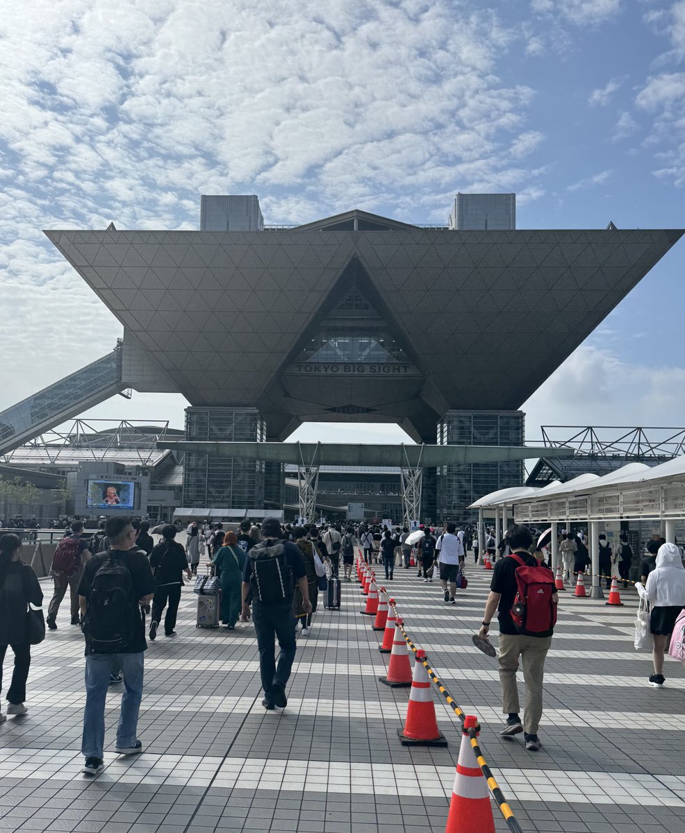 In4Nv's tweet photo. アニメとか全く観てないのに
毎年ここに来てます
あついです🫠 https://t.co/UWXVseLhrX