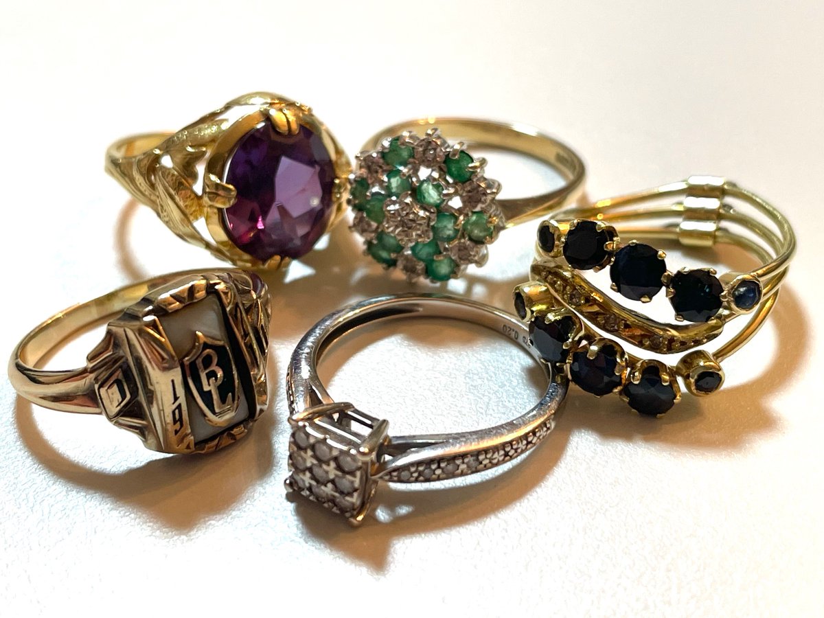 おはようおはようおはよう☀️
休日の朝は好きなコトしてる。