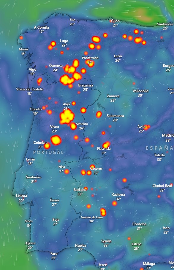 Tot_emer's tweet photo. Terrorifica imagen que se puede recoger desde Windy. La luminosidad de los incendios es brutal. #StopIf #EspanaSeQuema #IF https://t.co/HV7p5jxGkT