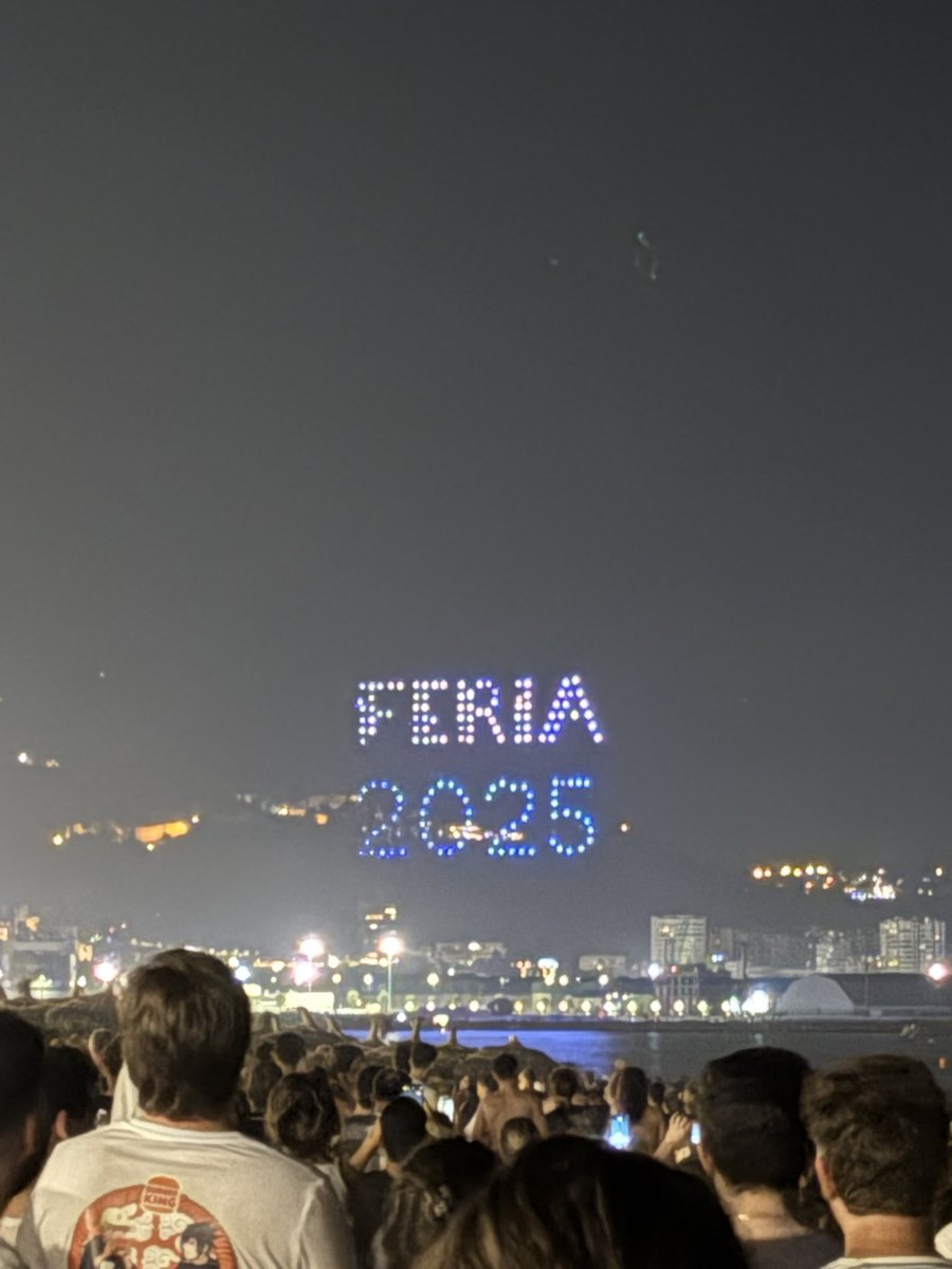 Inaugurando #feriademalaga2025 #FeriaMLG 🤩👏🏽 <a href="/JuanjoMayo/">Juanjo Mayo</a>