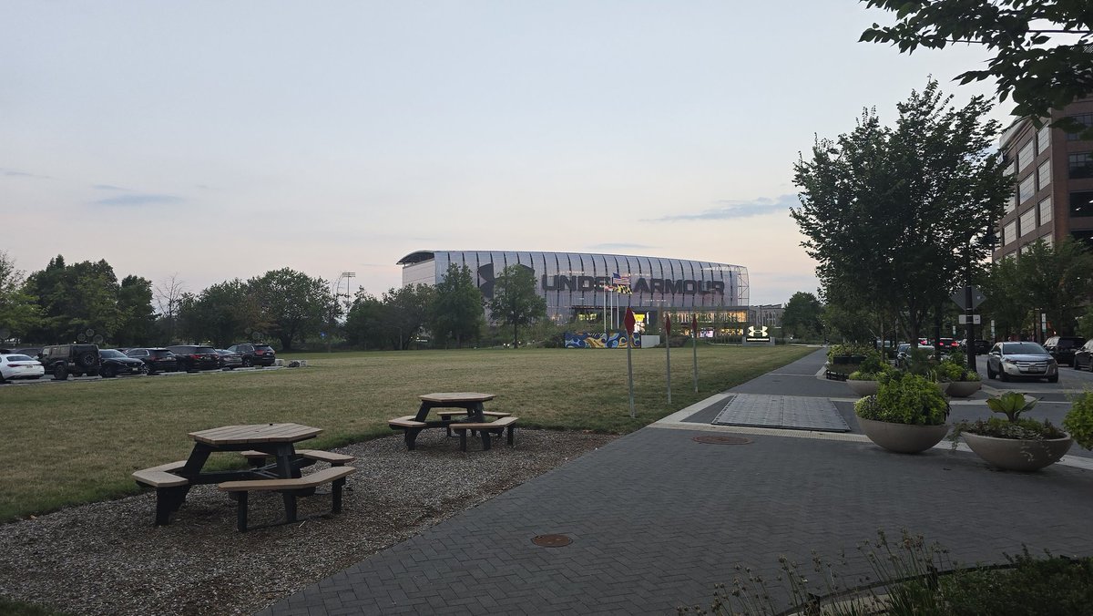 Omar Lloyd tweet media