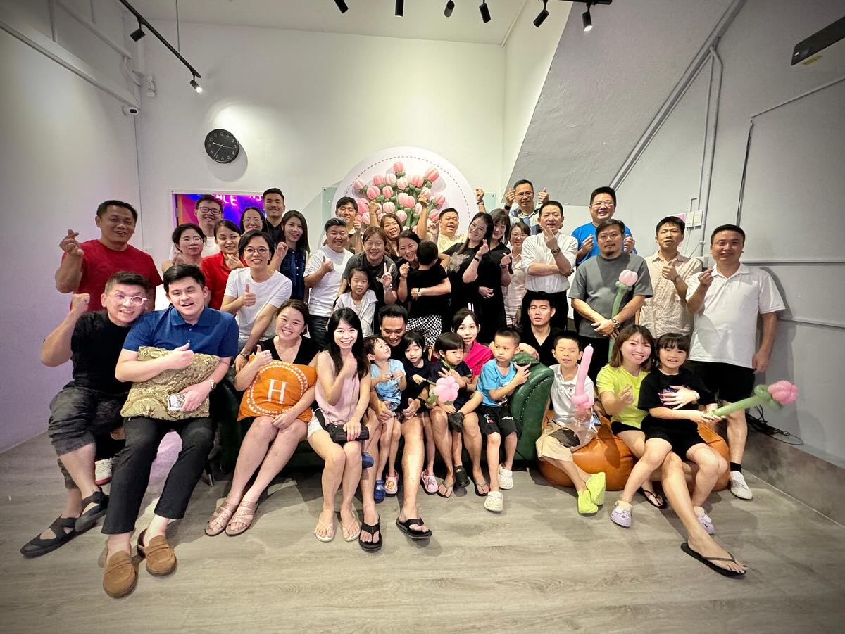 tasselline's tweet photo. Boring boardrooms? Not on our watch.
Discover Singapore's top venues for productive—and even inspiring—team meetings. From lush gardens to sleek hotel lounges, these spaces mean business and fun.
👉 https://t.co/VUfVENTacC

#CorporateEventsSG #TeamMeetings #ProductiveWorkspaces https://t.co/vLn9M8Jprc