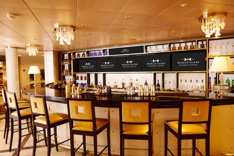 🍹✨ Step into the World Class Bar aboard the Celebrity Solstice, where craftsmanship meets creativity in every cocktail! Indulge in world-class drinks crafted by skilled mixologists.🍸

Contact me today to book your cruise and experience the World Class Bar for yourself! 📞🛳️