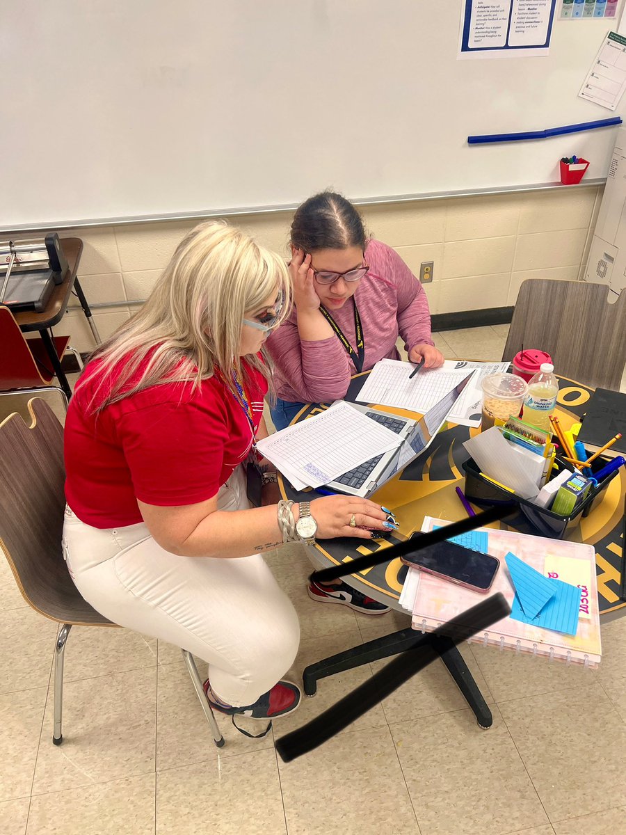 DrEMJaime89's tweet photo. RLA teachers @Ike9_AISD caught dissecting the EOC STAAR English I during CBPL. These SOARing teachers are preparing to plan backwards for our π¦
to guide them to the Road to Excellence!
#SwoopSwoop #PlanningBackwards #RoadToExcellence #ELARocks @XMRaldine @Darrell88Ross https://t.co/GJcsTU4huo