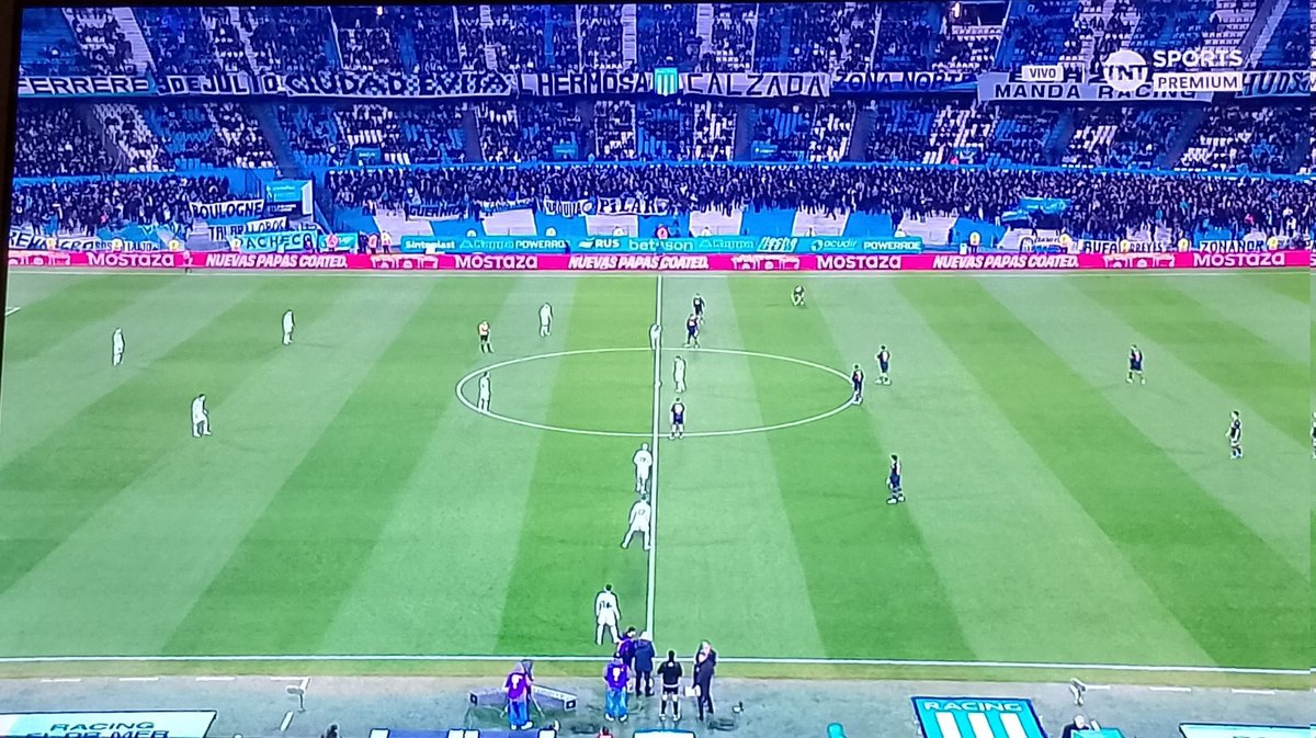 DebateSL's tweet photo. #Racing en uno de los mejores momentos de su historia. 

#QueVuelvanLosLocales https://t.co/QMViUbbxI6
