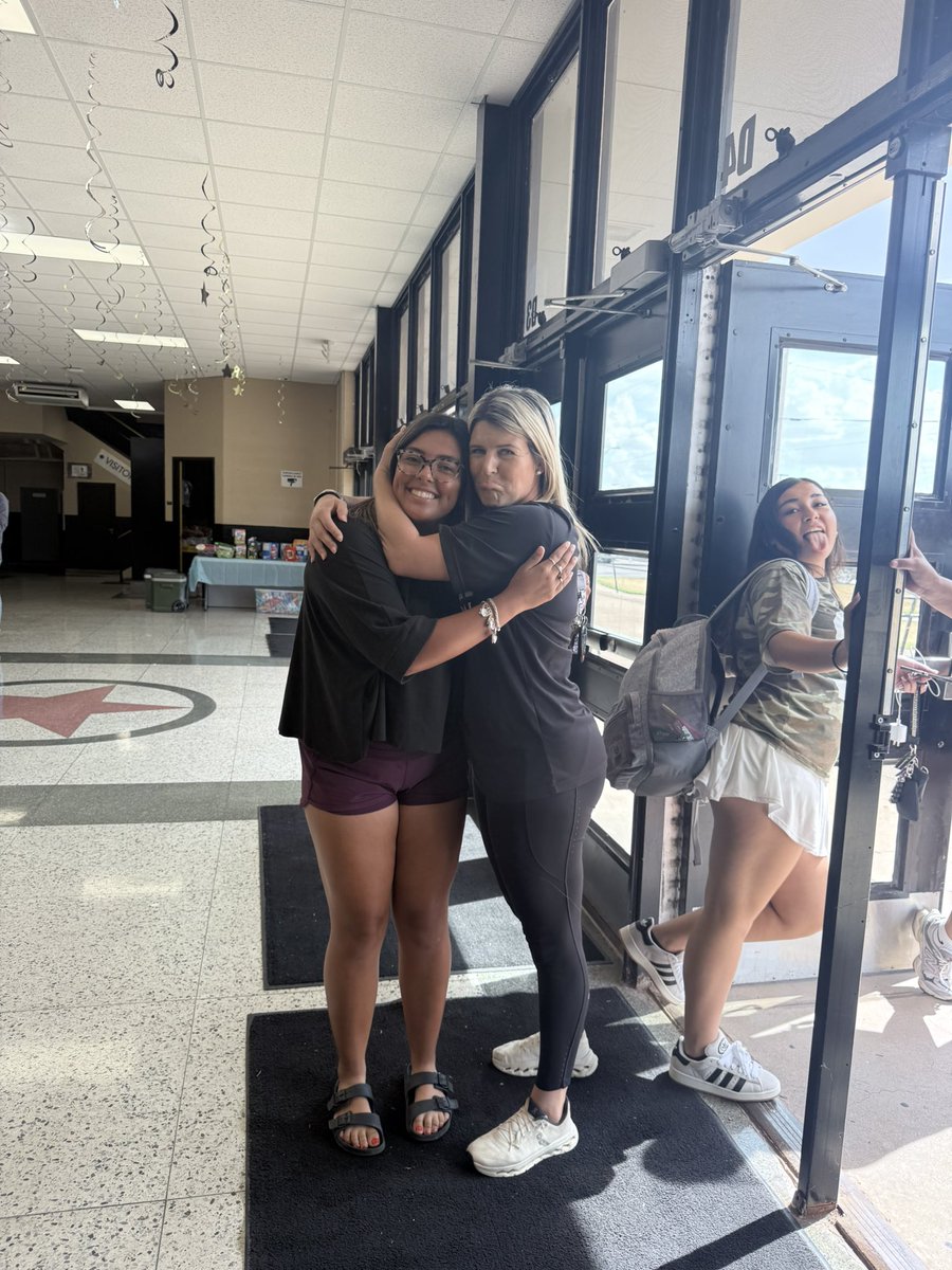 When our girls come back 🥹🫶🏽
But one leaves us on Sunday 😭🫶🏽