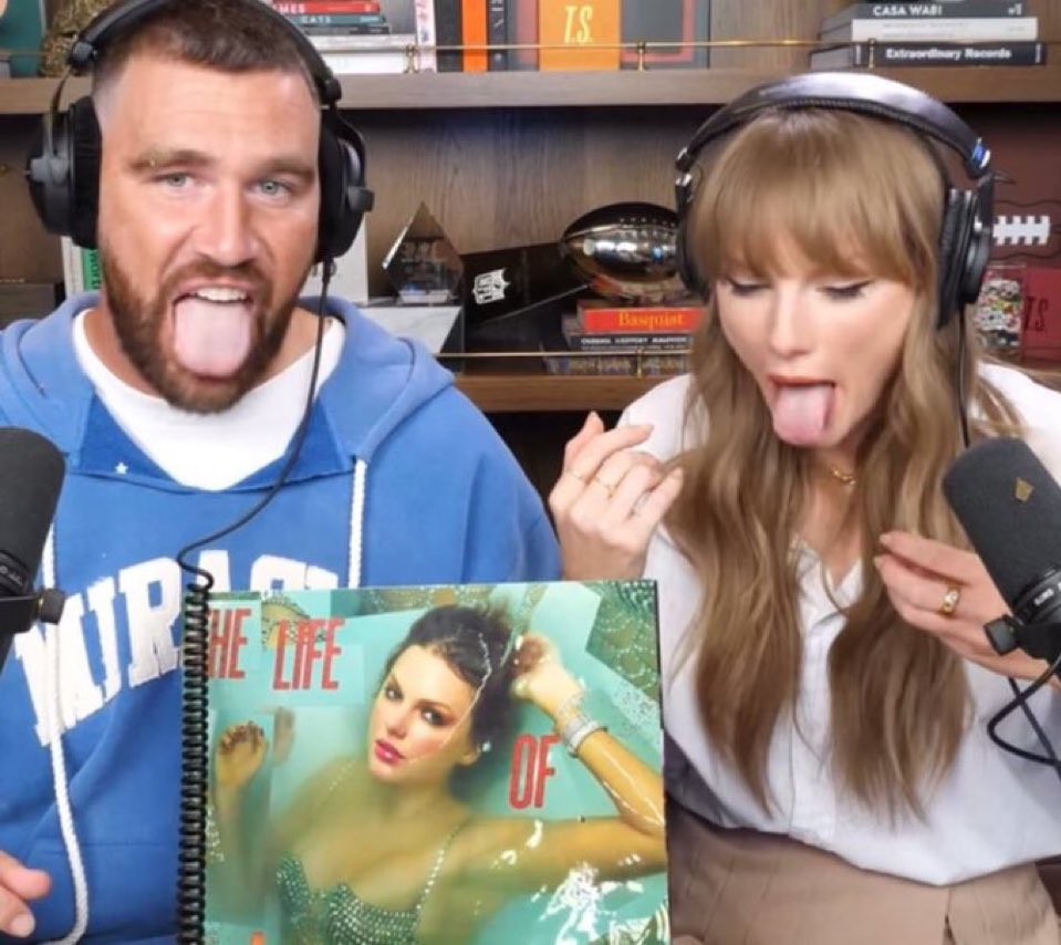 ofthemisery's tweet image. except when i’m on tv 😝