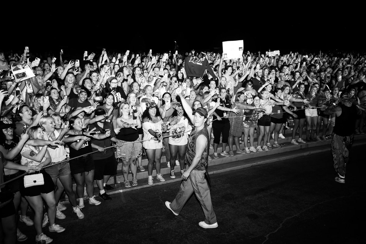 bigtimerush's tweet photo. BTR in black and white 🖤🤍 https://t.co/Vrp4WivZdQ