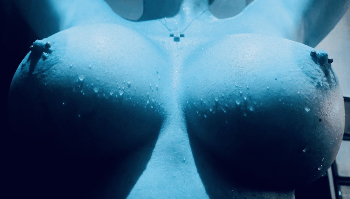 𝐋𝐔𝐍𝐀 ┈ 𝓢𝑵𝑶𝑾 .ᐟ ༄⋆❅ tweet media