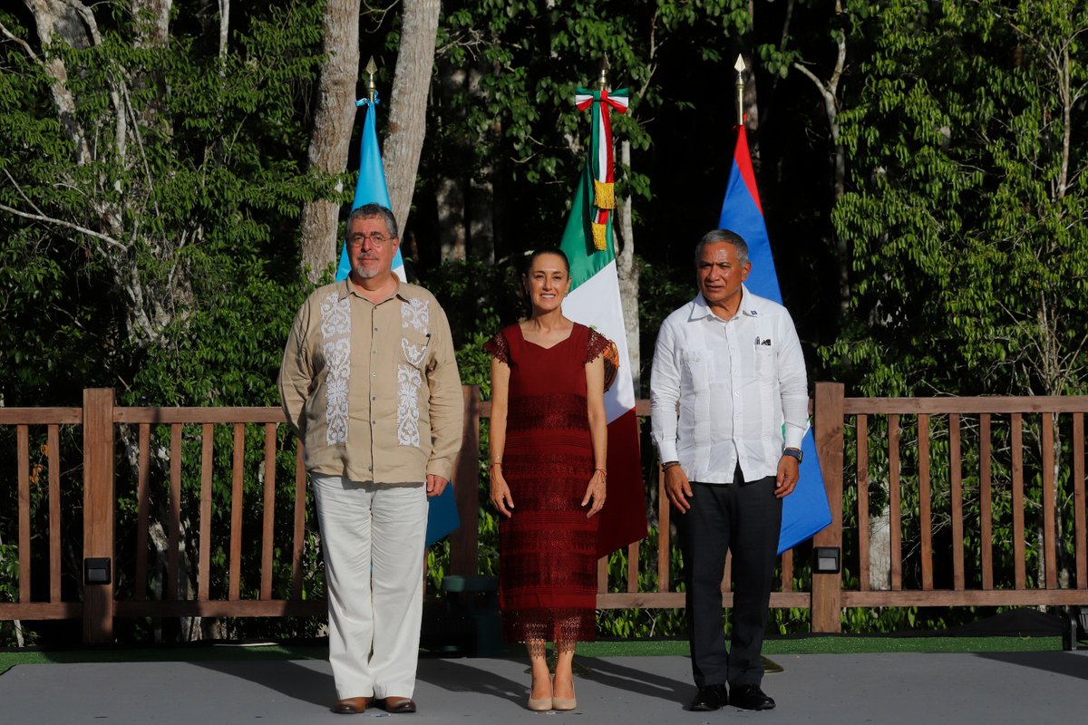 El Universal tweet media