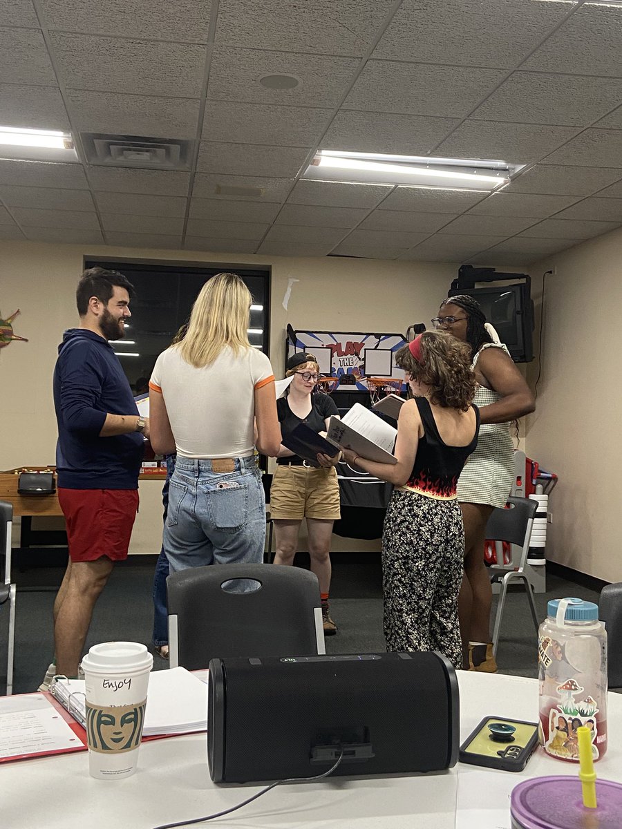 Vicki Kay tweet media