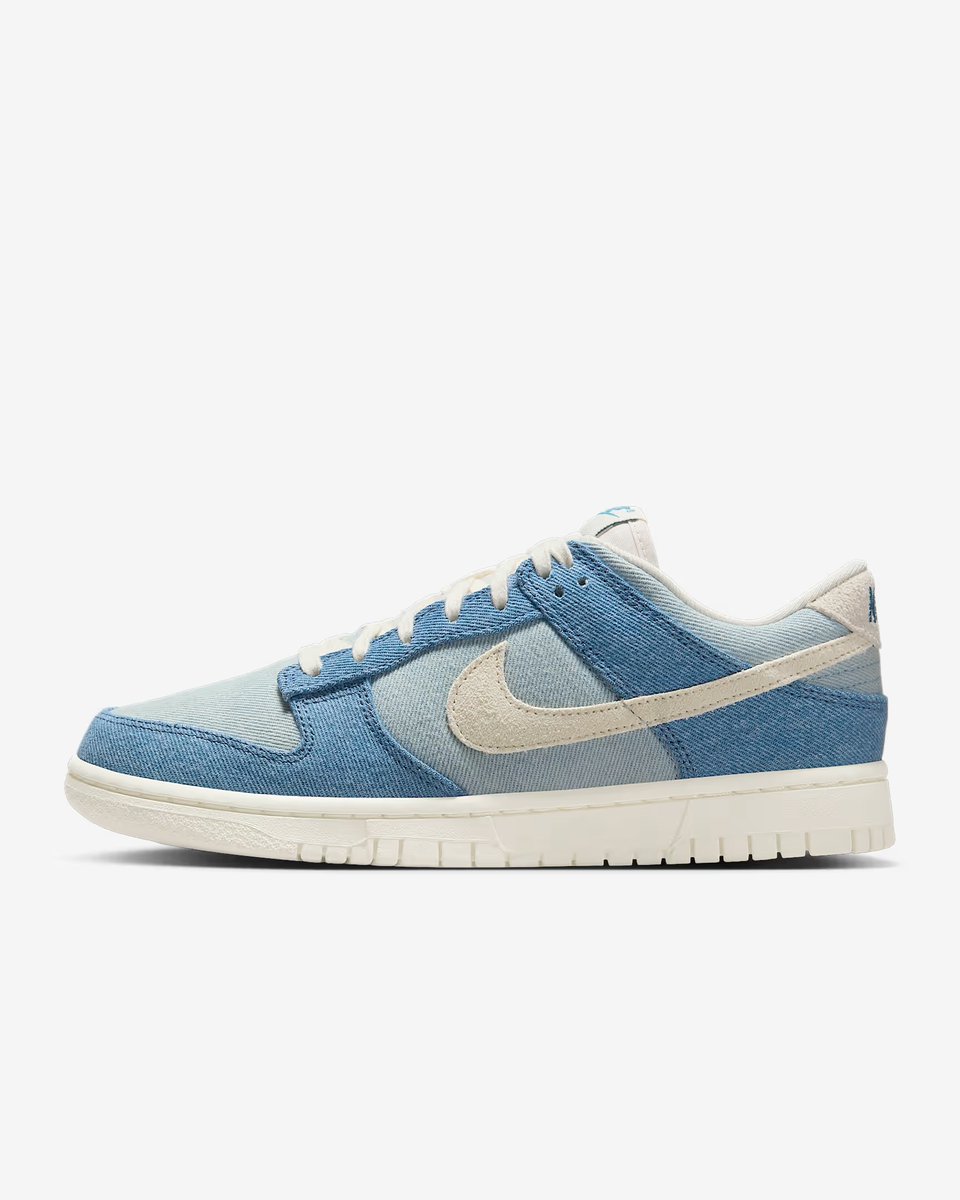 SneakerScouts's tweet image. Nike Women's Dunk Low 'Denim' 

Available via @nikestore |$130| #ad 

&amp;gt;&amp;gt;&amp;gt; ow.ly/yxuQ50WCccs