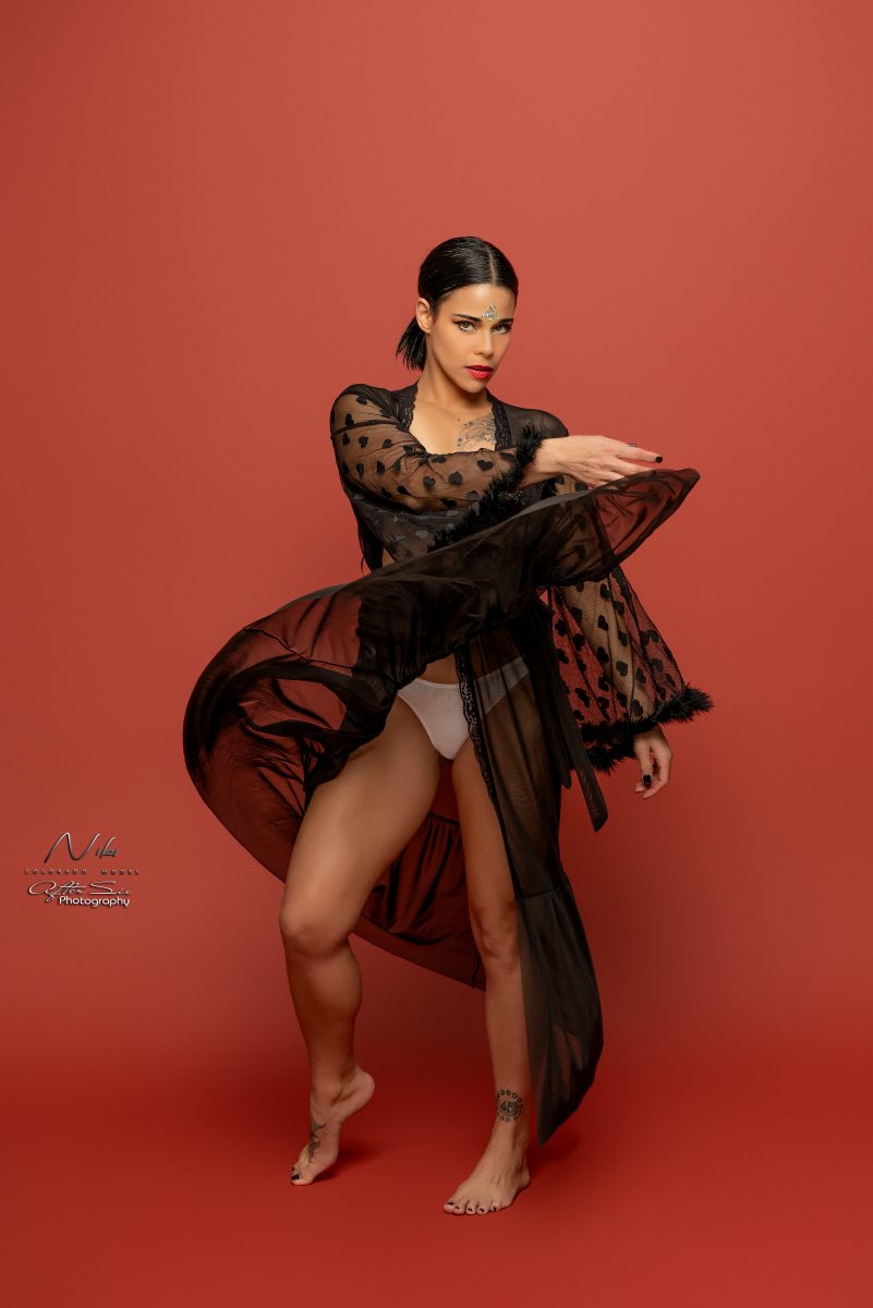 aftersixphoto's tweet photo. Studio shoot with model: @ntynikip303 !!! Ntynikip303 is an awesome performer! #aftersix #aftersixphotography #coloradomodels #performer #ﬁtness #fitchick https://t.co/o99Ba02lf2