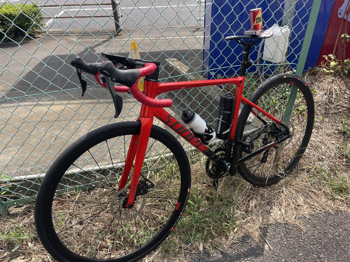 motobss_mack's tweet photo. 今日は妻から1日自由にしていいというお達しが出たので、尾根幹付近をフリーライドで実走🚴‍♂️ #ロードバイク #roadbike #sunpeed https://t.co/6c6jTF0Zpf