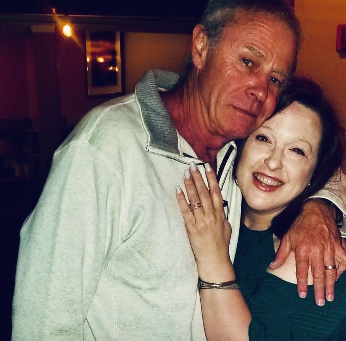 KellieKgriffit's tweet photo. #GeneralHospital
So fortunate to have had the chance to meet #tristanrogers   His talent, humour, and kindness will be remembered.  Condolences to all the Cast and Fans!  RIP #generalhospital #robertscorpio #SoapOperafan https://t.co/5DA4vBmrZ9
